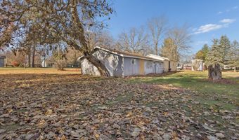 1121 26th St, Allegan, MI 49010