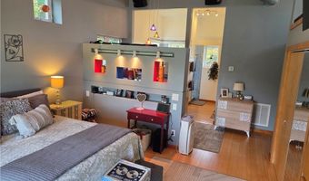 1304 E Queen St, Pendleton, SC 29670