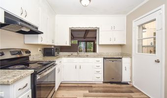 78 FAIRLANE St, Alexander City, AL 35010