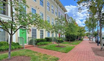 1115 CAMERON St 114, Alexandria, VA 22314