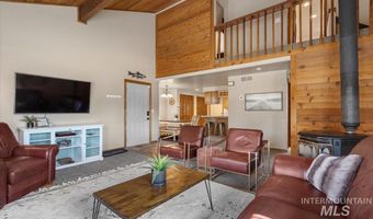 502 Lake Cascade Pkwy 6, Cascade, ID 83611