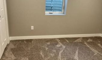 624 J St, Aurora, NE 68818