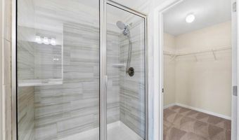 422 Auburn Crossing Dr, Auburn, GA 30011