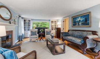 15 Thoreau Rd, Acton, MA 01720