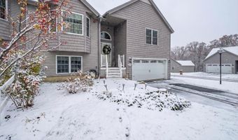 127 Cowbell Xing, Atkinson, NH 03811