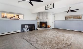 35 Mendes Rd, Danbury, CT 06811