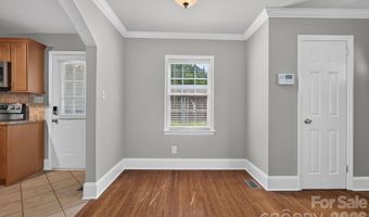 1323 Carolyn Dr, Charlotte, NC 28205