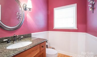 12 Riverview Dr, Bakersville, NC 28705