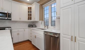 43104 BALTUSROL Ter, Ashburn, VA 20147