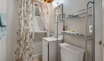 2113 N 155th St, Basehor, KS 66007