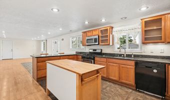17465 SW BLANTON St, Beaverton, OR 97078