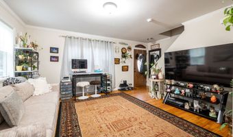 50-52 Knollwood Dr, Bethel, CT 06801