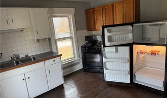 699 W Exchange St Up, Akron, OH 44302