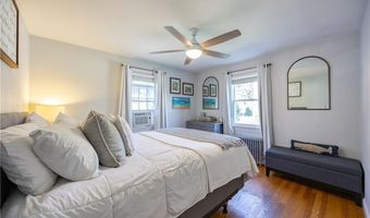 33 Providence Ave, East Providence, RI 02915