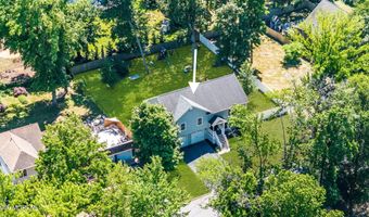 127 Oakland Ave, Atlantic Highlands, NJ 07716