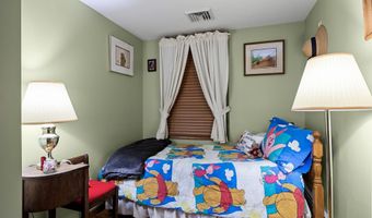 514 WALNUT St, Audubon, NJ 08106