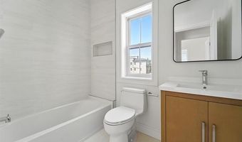 90 E 27TH St, Bayonne, NJ 07002