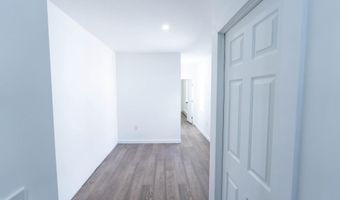 108 PEACH St, Reading, PA 19602