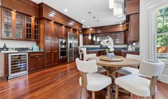 7527 WESTFIELD Dr, Bethesda, MD 20817