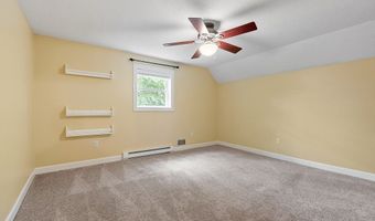 941 Doe Valley Rd, Athol, MA 01331