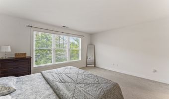 403 Copper Square Dr 403, Bethel, CT 06801