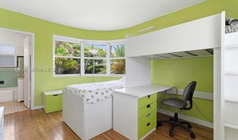 20 Park Dr 6, Bal Harbour, FL 33154
