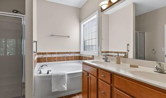 123 Homegate Cir, Apex, NC 27502
