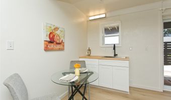 2419 St Louis Dr, Honolulu, HI 96816