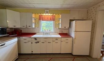 10 Palm St, Baileyville, ME 04694