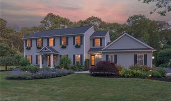 36 Beauchamp Dr, North Kingstown, RI 02874