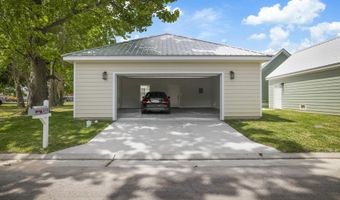 250 Caillavet St, Biloxi, MS 39530