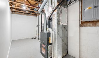 1504 Red Leaf Ln, Columbus, OH 43223