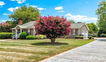 137 Hidden Creek Dr, Advance, NC 27006