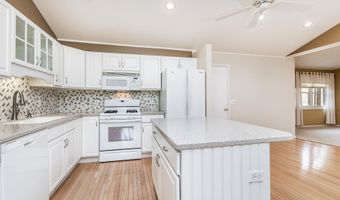 5125 Valley Frg, Asbury, IA 52002