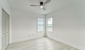 5718 SEA TURTLE Pl, Apollo Beach, FL 33572