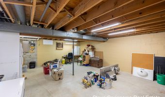 11774 84th Ave, Allendale, MI 49401