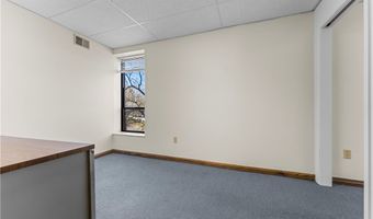 600 Commerce Dr, Coraopolis, PA 15108