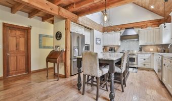 46 Oak Hill Rd, Brookline, NH 03033