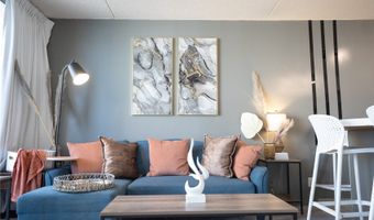 201 Ohua Ave makai/2808, Honolulu, HI 96815