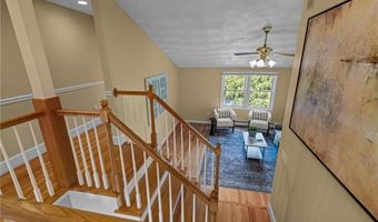 146 Alfred Drown Rd, Barrington, RI 02806