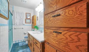 1909 N Flamingo Ln, Altus, OK 73521
