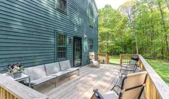 25 Dark Entry Rd, Bethlehem, CT 06751