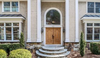 62 Riverford Rd, Brookfield, CT 06804