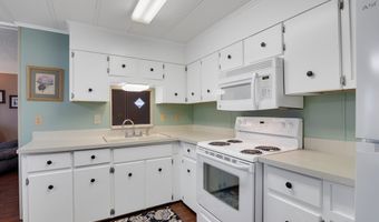 905 Dogwood Dr, Barefoot Bay, FL 32976