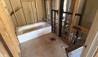 417 N 3RD St, Bloomfield, NM 87413
