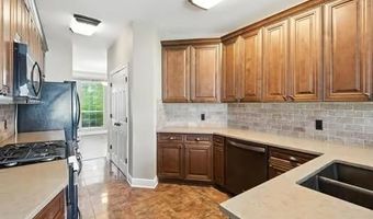 110 WOODCHASE Dr, Belle Chasse, LA 70037