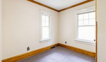 615 Kellogg Ave, Ames, IA 50010
