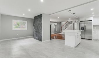 7 Mondamin Rd, Alloway, NJ 07422