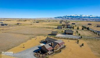 17 Patriot Dr, Cody, WY 82414
