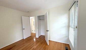 2438 S WALTER REED Dr S E, Arlington, VA 22206